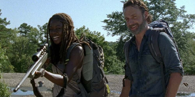 The-Walking-Dead-Rick-and-Michonne-are-laughing-1-660x330.jpg