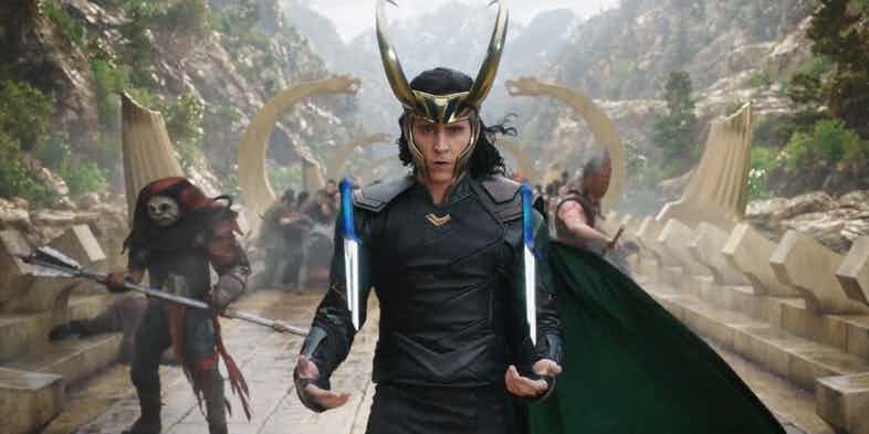 Thor-Ragnarok-Trailer-Loki-Daggers.jpg
